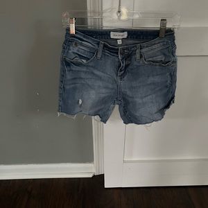 Lilia Ryan’s jeans shots!